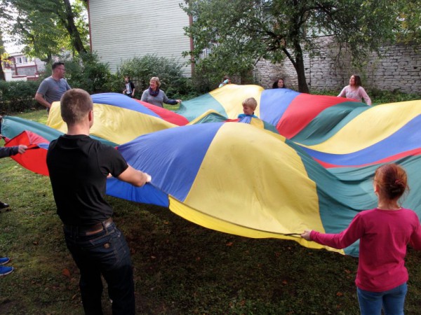 Playing with the parachute was a huge hit. It takes a lot more arm strength than I'd anticipated!